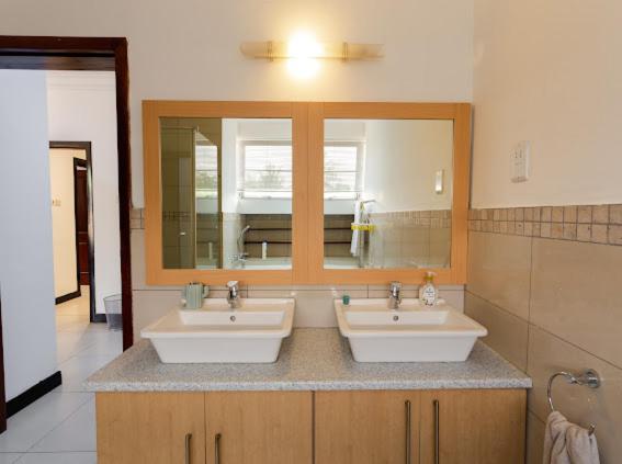 Unit 5, Capella Place Apartment Accra Luaran gambar